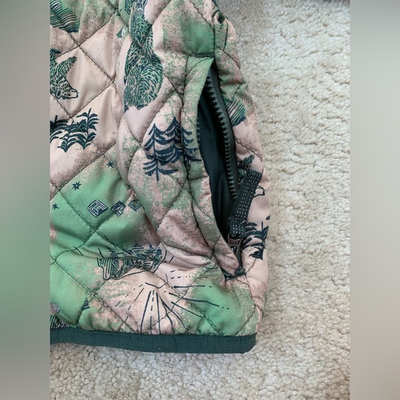 Patagonia Size 5T Bear and Forest Print Nano Puff Jacket - Picture 7 of 14